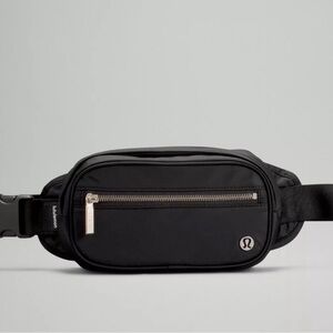 Lululemon Wunderlust Belt Bag Crossbody or Belt Bag NEW in the Classic Black